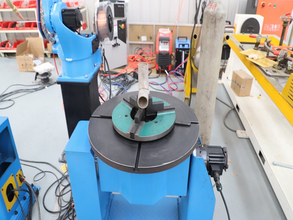 龍門焊接機器人