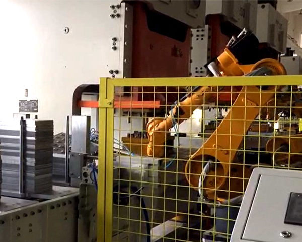 負(fù)載150KG沖壓機(jī)器人