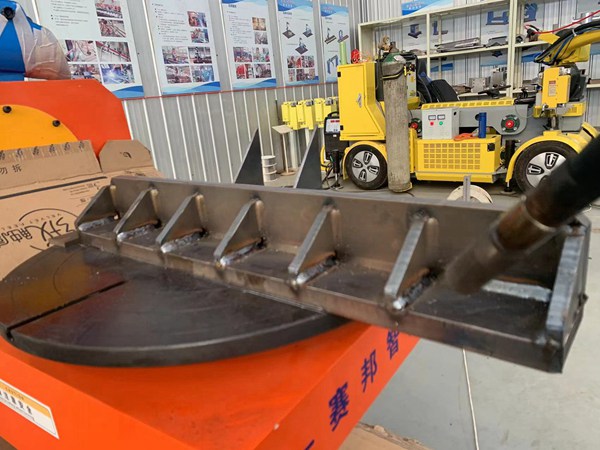 回轉(zhuǎn)焊接變位機(jī)的結(jié)構(gòu)和發(fā)展趨勢