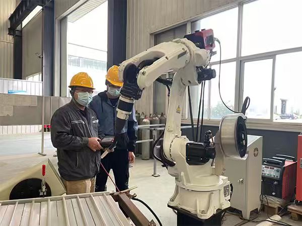 如何選擇自動(dòng)焊接設(shè)備？