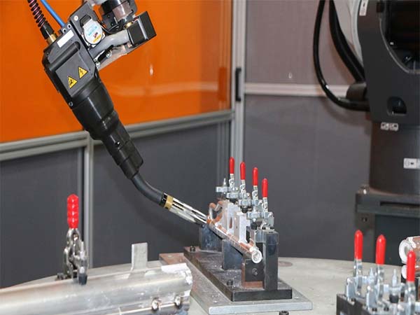 自動焊接設(shè)備的類型以及組成結(jié)構(gòu)介紹