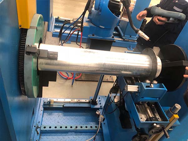 自動(dòng)焊接設(shè)備可焊法蘭管件