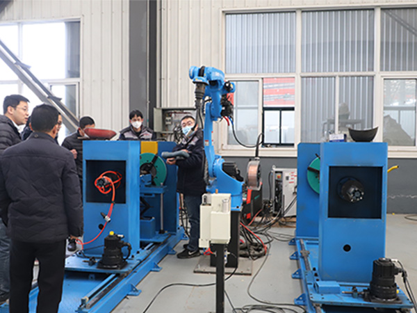 不銹鋼焊接機器人的應(yīng)用