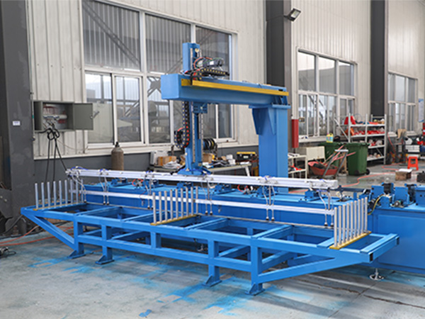 自動(dòng)焊接機(jī)器人逐步邁向節(jié)能環(huán)保