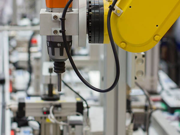 工業(yè)焊接機器人的應(yīng)用有哪些
